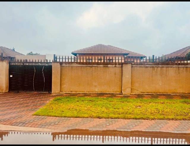 3 BEDROOM HOUSE FOR SALE IN GOUDRAND